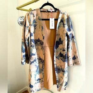 Solitaire Crisp Patterned Jacket